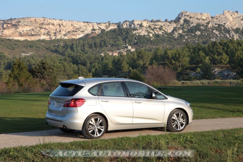 BMW Série 2 Active Tourer aux Baux de Provence