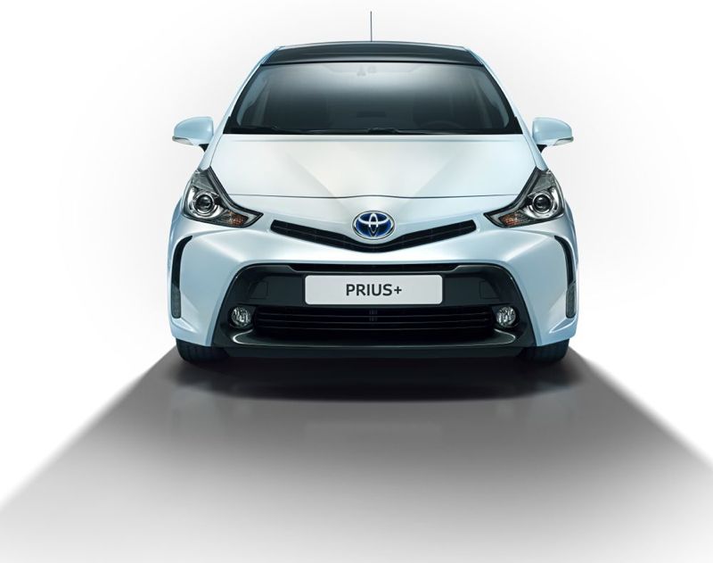 Toyota-Prius-2015-3