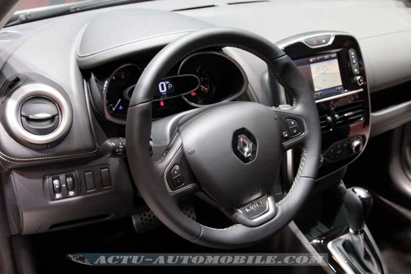 Renault Clio Initiale 2014