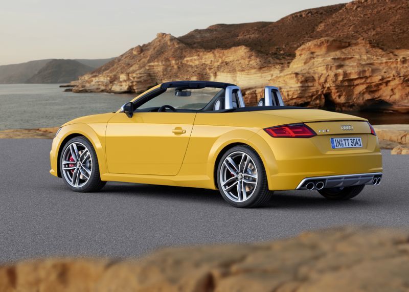Audi TT-S Roadster 2014
