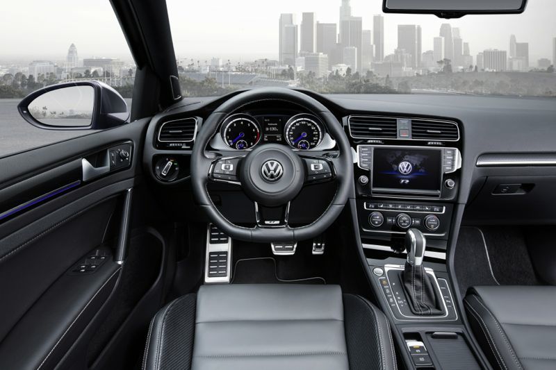 Volkswagen Golf R SW
