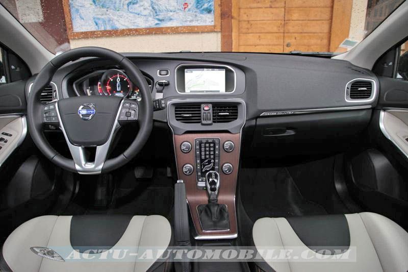 Planche de bord Volvo V40 Cross Country