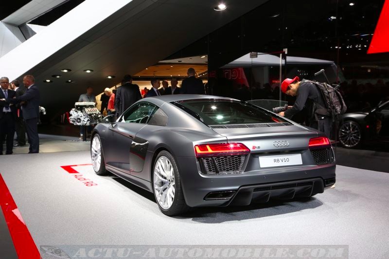 Audi R8 2015