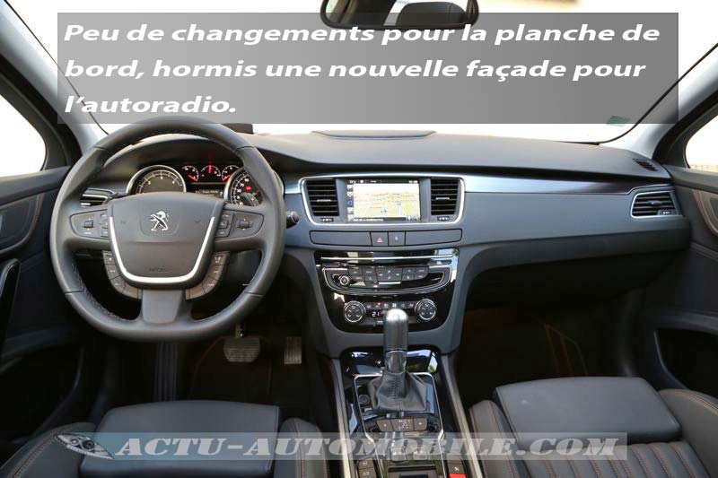 Tableau de bord Peugeot 508 RXH 2015