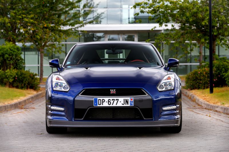 Nissan GT-R 2015