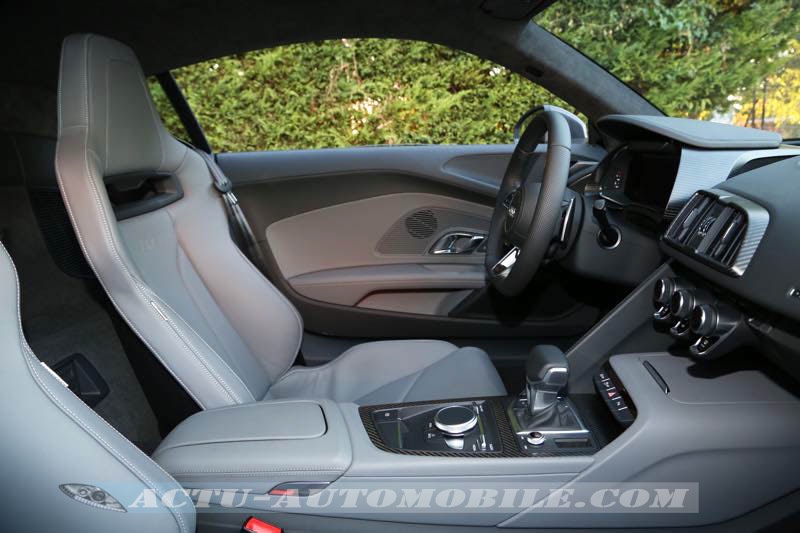 Intérieur de la nouvelle Audi R8 V10 Plus