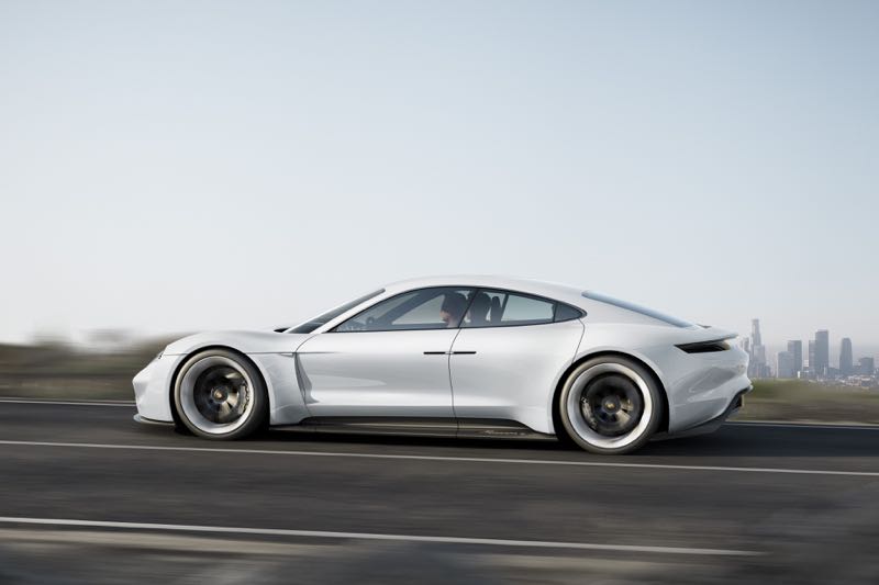 Concept Porsche Mission E