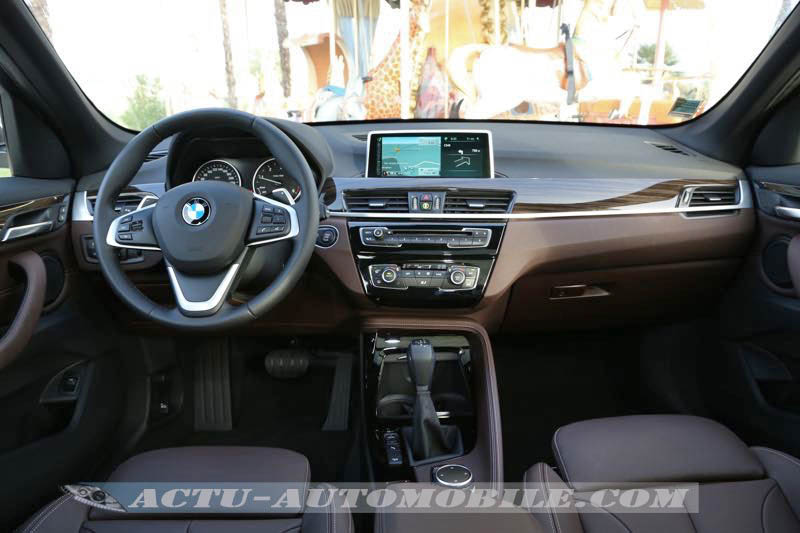 Planche de bord du nouveau BMW X1 xLine