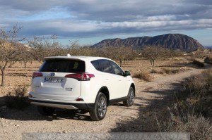 Essai Toyota RAV4 Hybride 2016