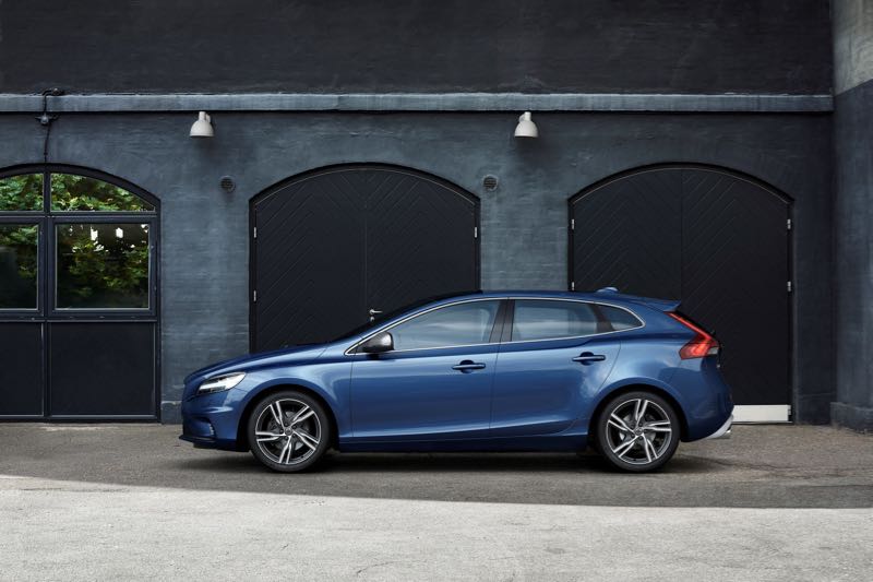 Volvo V40T5 R-design restylée