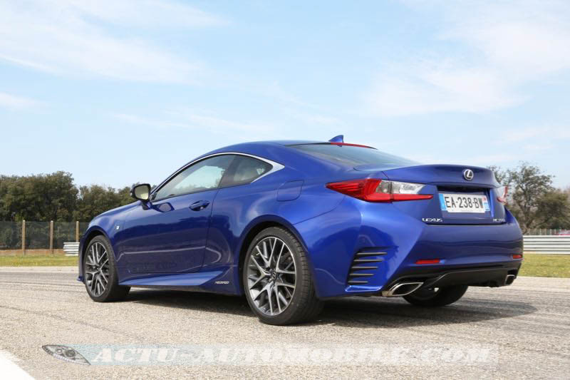 Coupé Lexus RC 300h F Sport