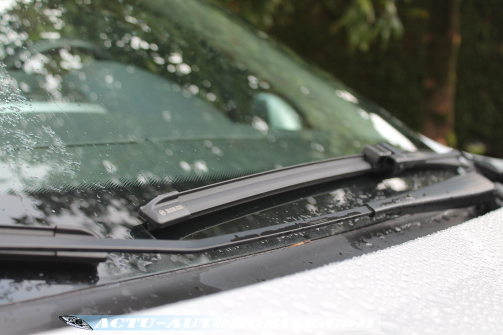 Bosch Essuie-glaces arrière FORD MERCEDES SEAT VW