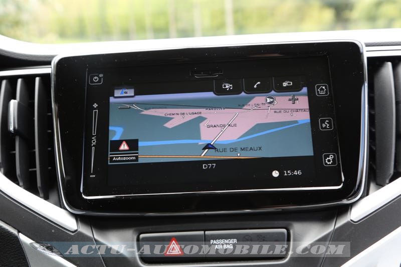 Système de navigation de la Suzuki Baleno