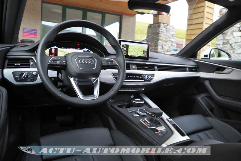 Planche de bord de l'Audi A4 Allroad Quattro Design Luxe