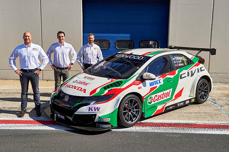 Civic WTCC 2016 avec ses pilotes