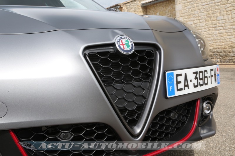 Calandre Alfa Romeo Giulietta restylée