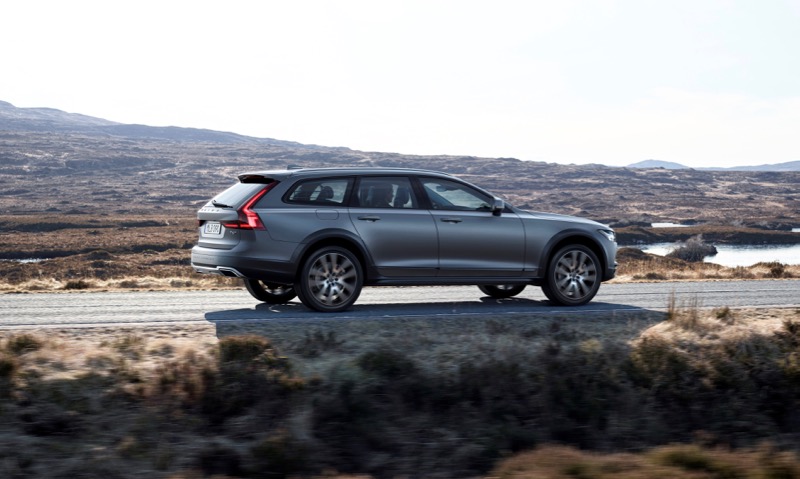 Volvo V90 Cross Country
