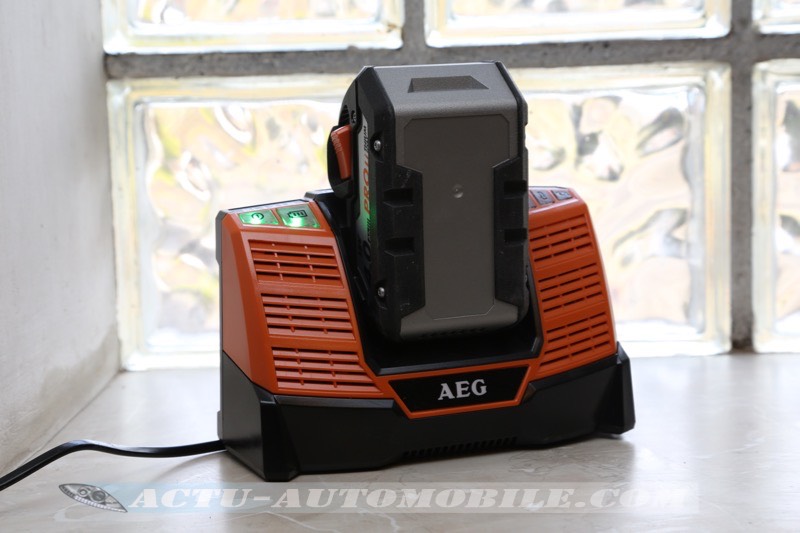 test du perforateur AEG Powertools BBH 18 LI-402C