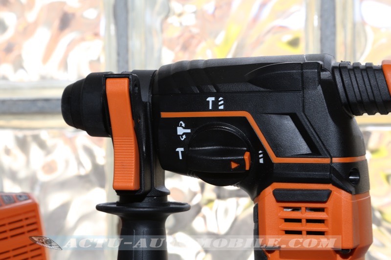 Les différents modes de fonctionnement du perforateur AEG Powertools BBH 18 LI-402C