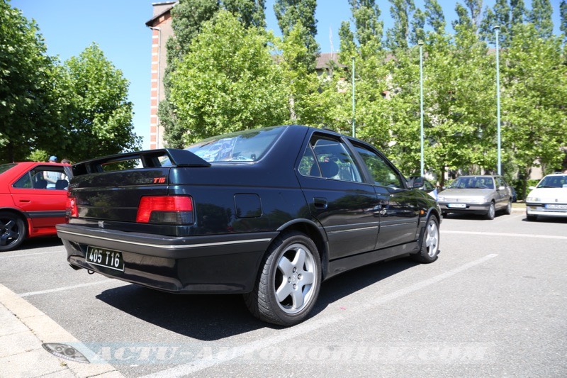 Reportage : les 30 ans de la Peugeot 405 à Sochaux