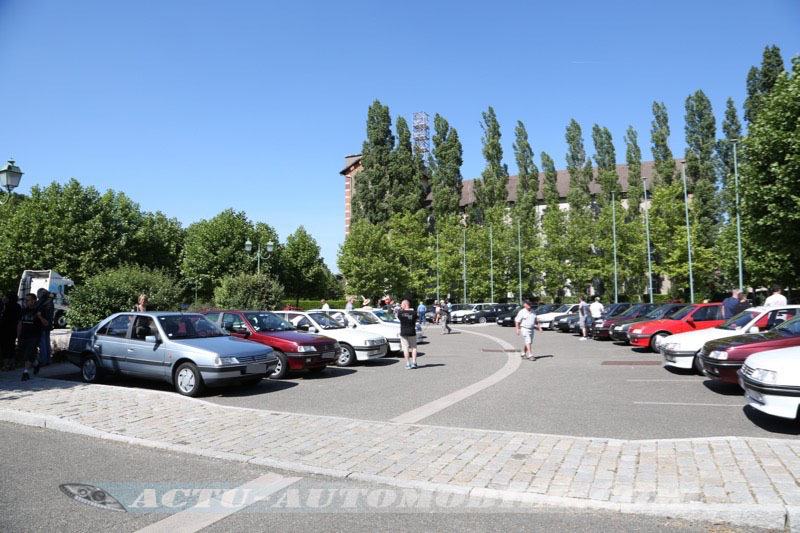 Reportage : les 30 ans de la Peugeot 405 à Sochaux