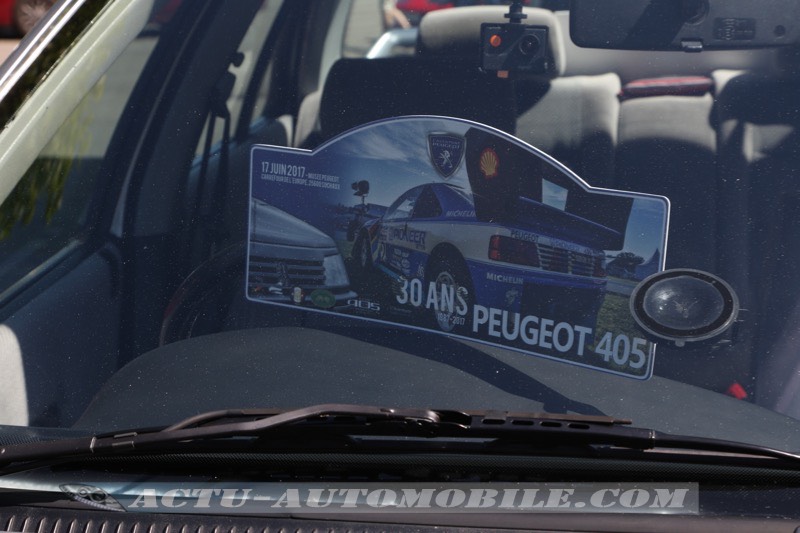 Reportage : les 30 ans de la Peugeot 405 à Sochaux