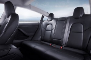 63000 clients de Tesla Model 3 annulent leur commande