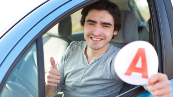 Permis de conduire : comment se déroulent les examens théorique et pratique