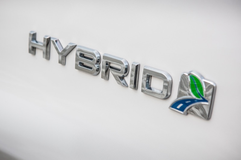 Ford Mondeo Hybrid 