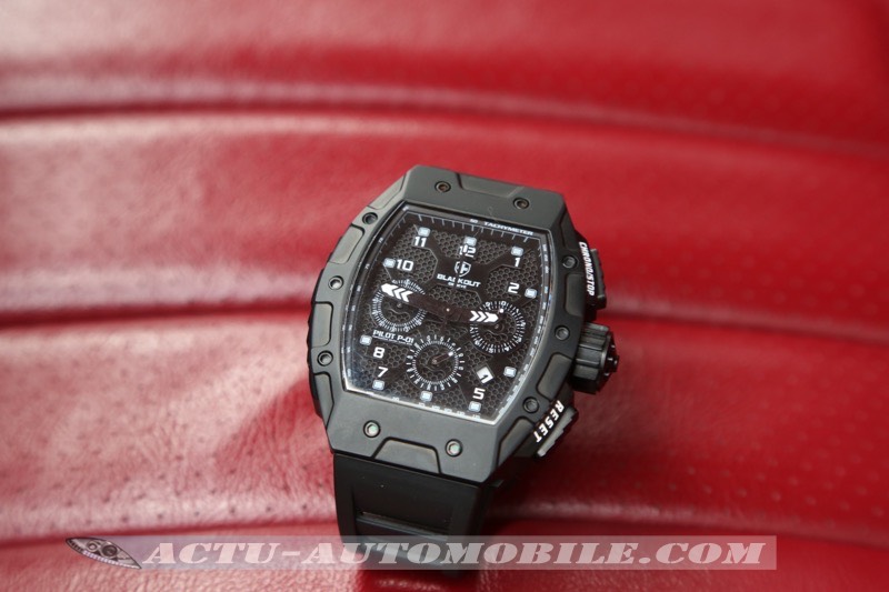 Montre Blackout Concept Pilot P-01 Chrono Concept