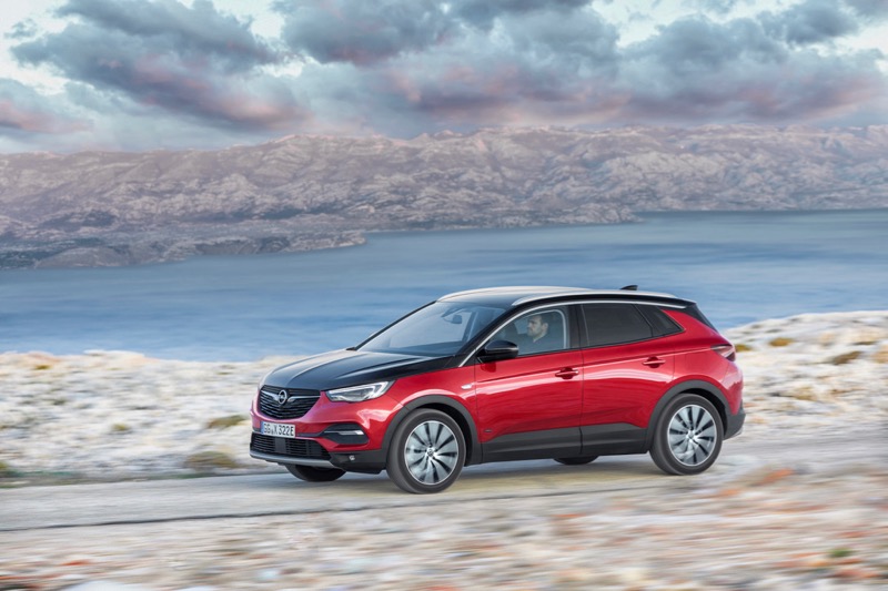 Opel Grandland X Hybrid4