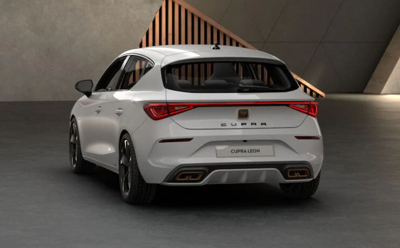 La Cupra Leon hybride 204 ch vue de derrière