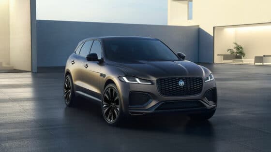 Jaguar F-Pace R-Dynamic Black P400e