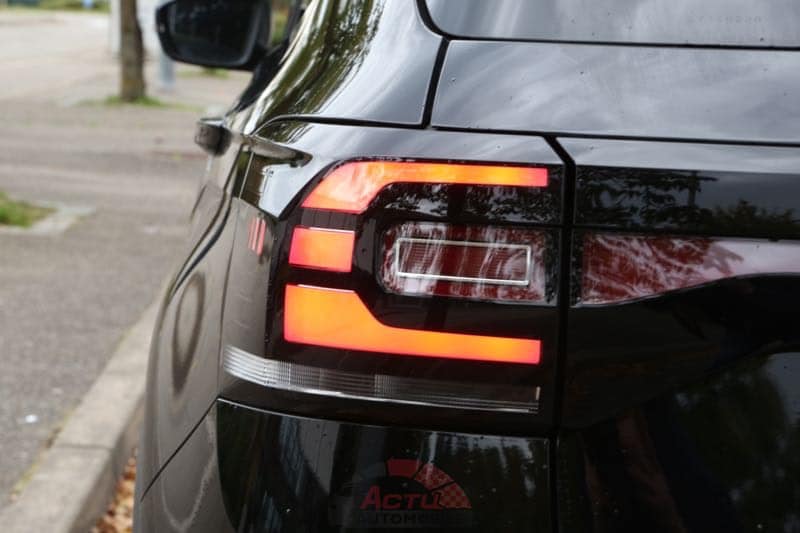The LED rear lights of the T-Cross
