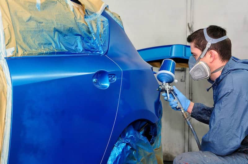 Choisir la meilleure peinture de carrosserie pour vos projets automobiles