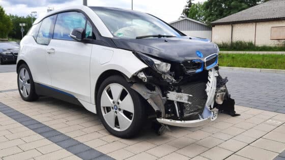 Une BMW i3 accidentée en Allemagne