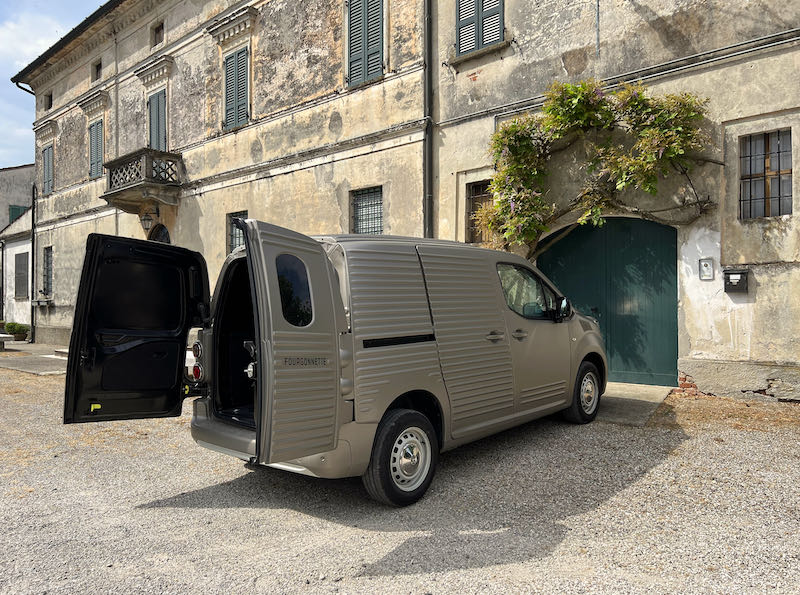 Citroën fait revenir la 2CV Fourgonnette