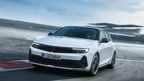 Opel Astra GSe