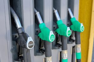 L'aide gros rouleurs laisse beaucoup de travailleurs sur le carreau
