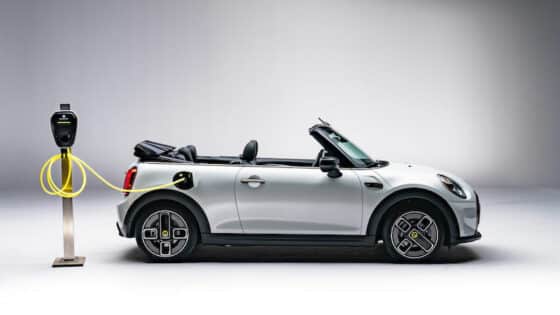 Mini Cooper SE Cabrio