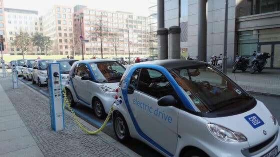 Les entreprises bientôt forcées d'acheter des voitures électriques ?