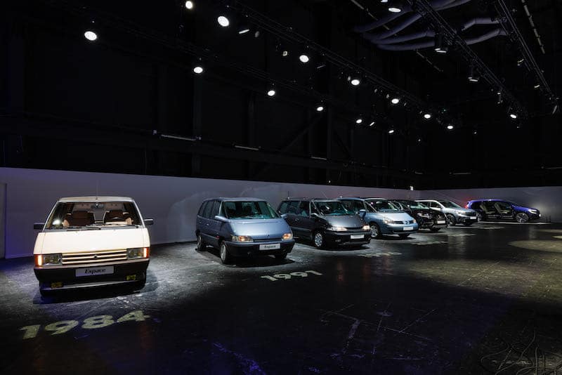 Le Renault Espace 6 aux côtés des générations précédentes