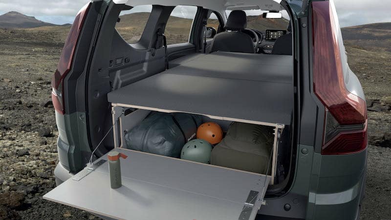 jogger dacia interieur