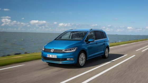 Pour ses 20 ans, le Volkswagen Touran 2023 reçoit des évolutions