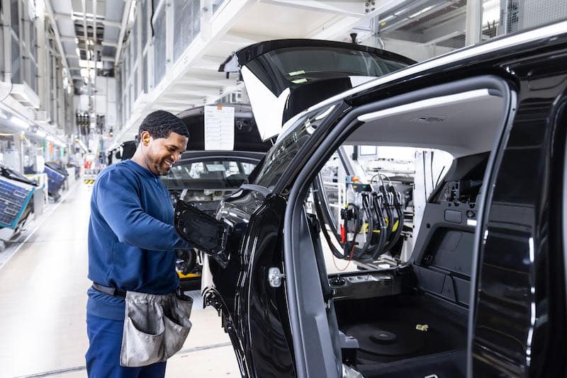 La production du Peugeot 3008 dans l'usine Stellantis de Sochaux