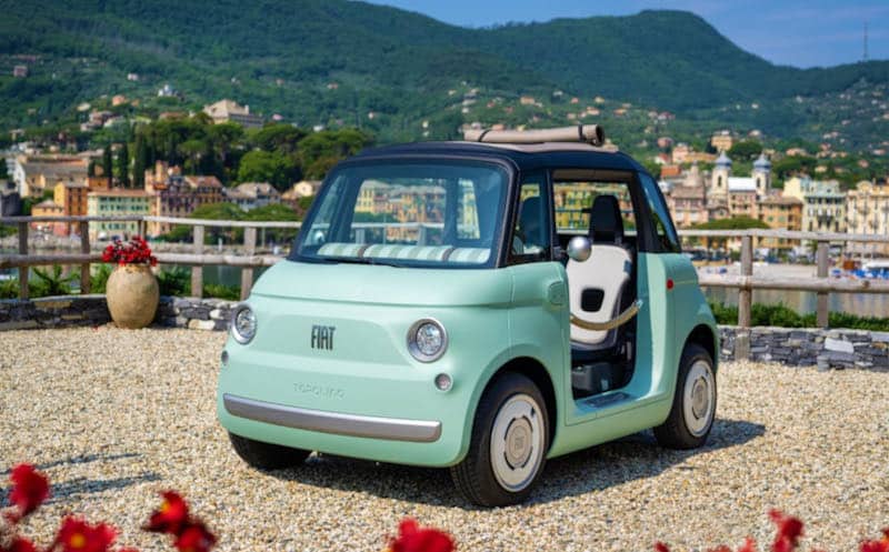 Fiat dévoile la Topolino, un quadricycle électrique