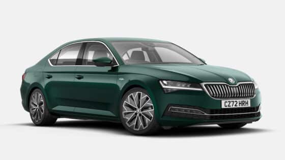 La Skoda Superb avec la nouvelle teinte Royal Green