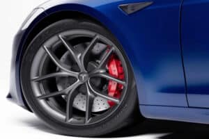 Un étonnant pack piste pour la Tesla Model S Plaid