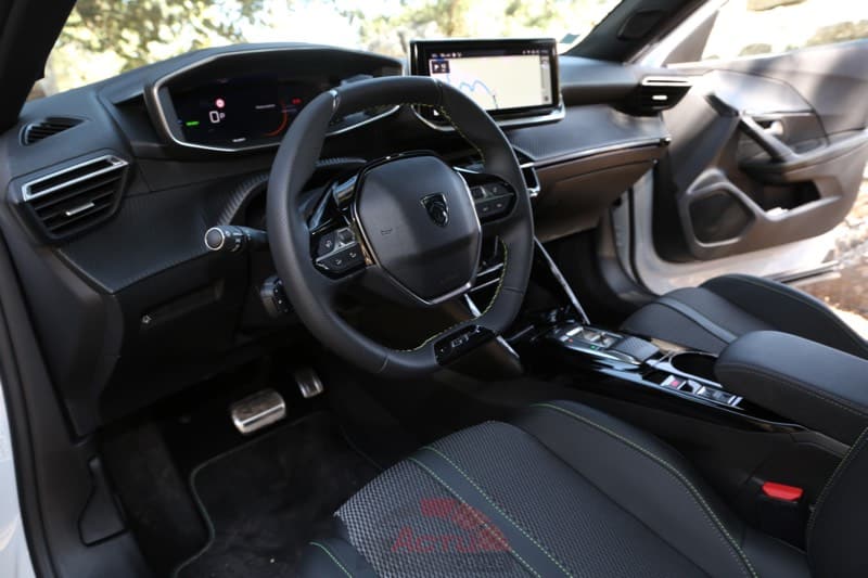 Peugeot a mis à jour le système d'infotainment, accompagné d'un nouvel écran de 10"