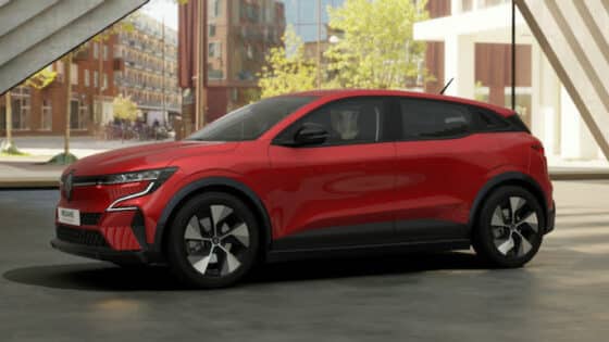 Renault relance sa Megane E-TECH avec un premier prix à 33000 euros bonus déduit